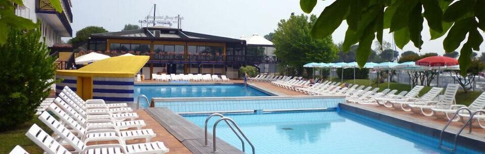 Hotel Marina Uno Lignano Sabbiadoro Eksteriør billede