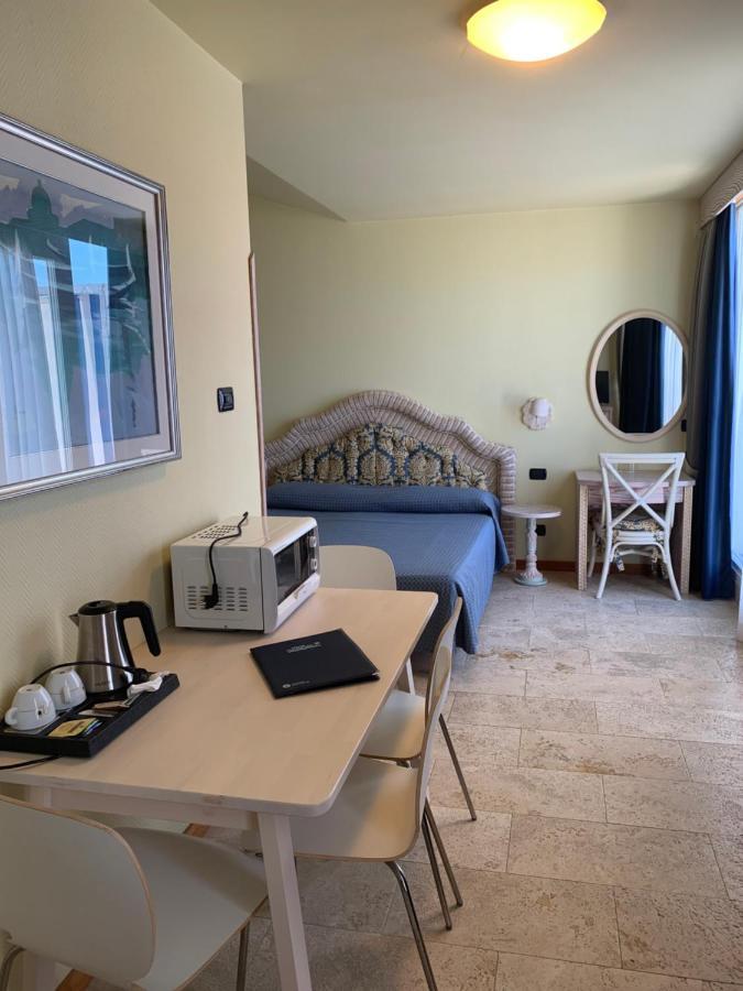 Hotel Marina Uno Lignano Sabbiadoro Eksteriør billede